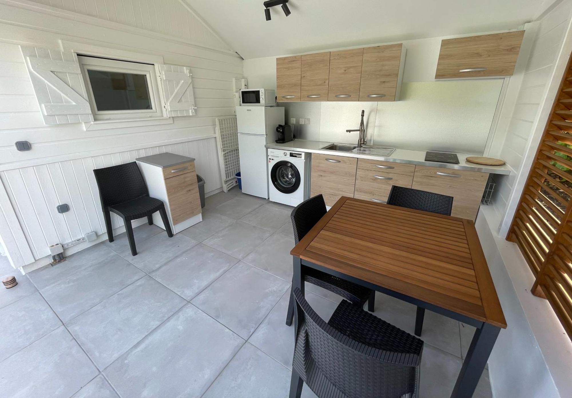 Bungalow "Doussin' Kreyol", Au Calme A 150M De La Plage Grande Anse エクステリア 写真