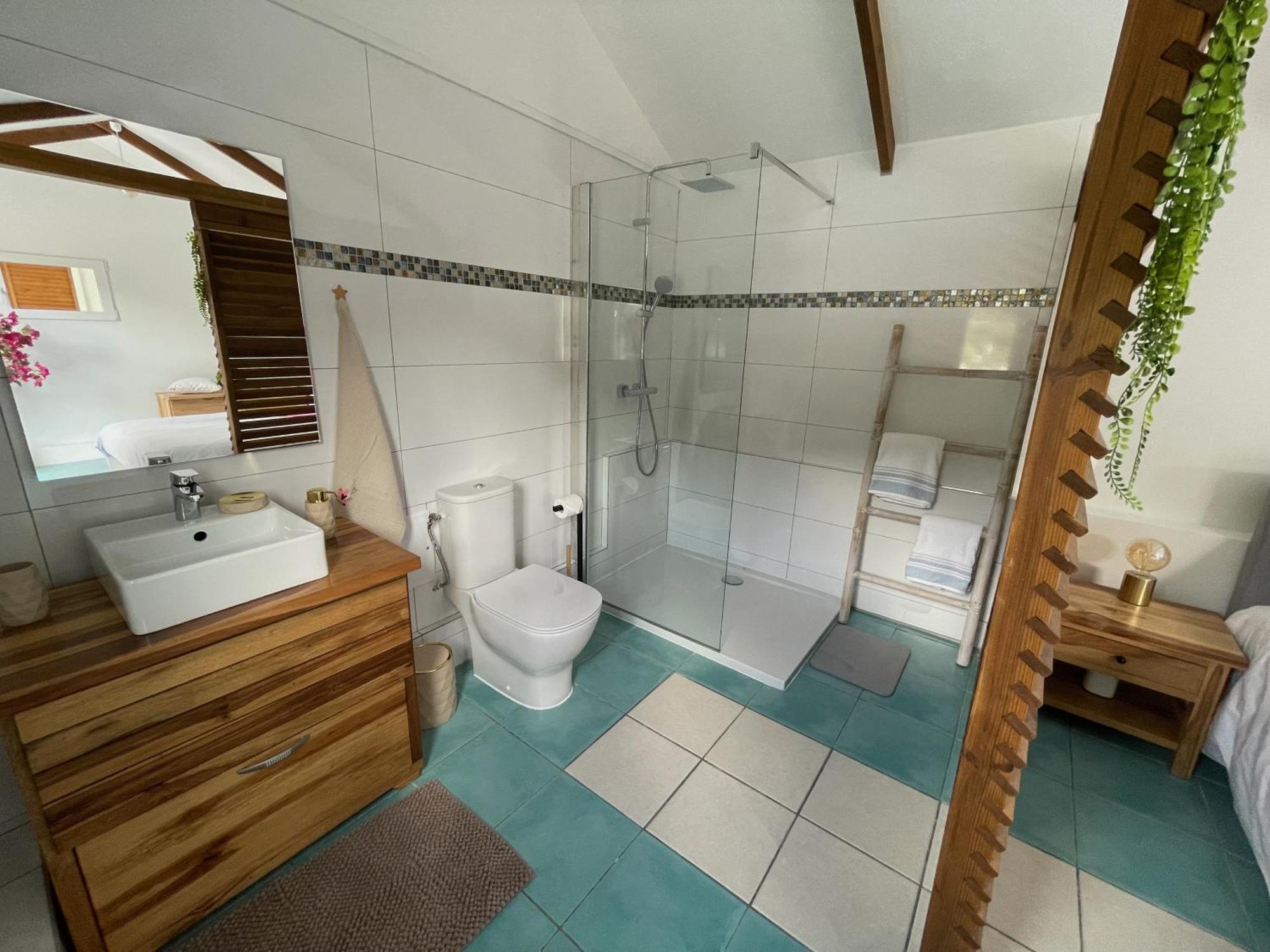 Bungalow "Doussin' Kreyol", Au Calme A 150M De La Plage Grande Anse エクステリア 写真
