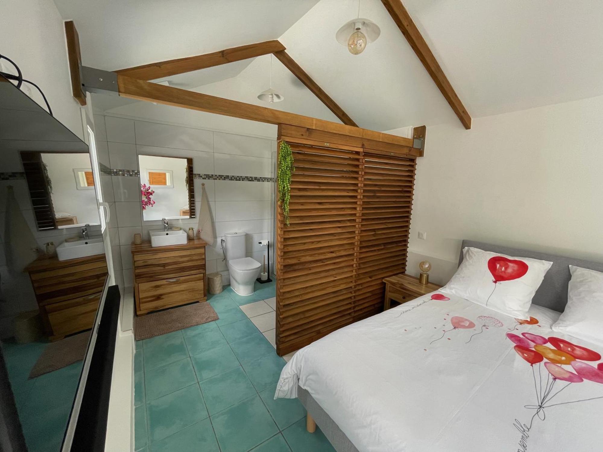Bungalow "Doussin' Kreyol", Au Calme A 150M De La Plage Grande Anse エクステリア 写真